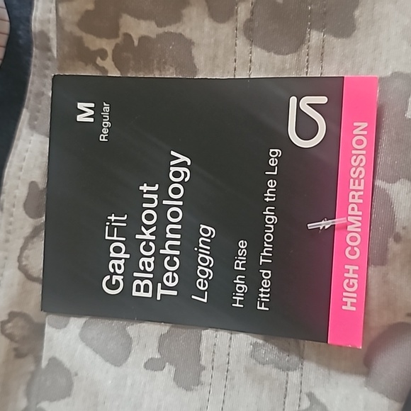 Gap Gapfit High Rise Blackout Full Length Legging Sz  M pants & XL bra nwt - Picture 5 of 6